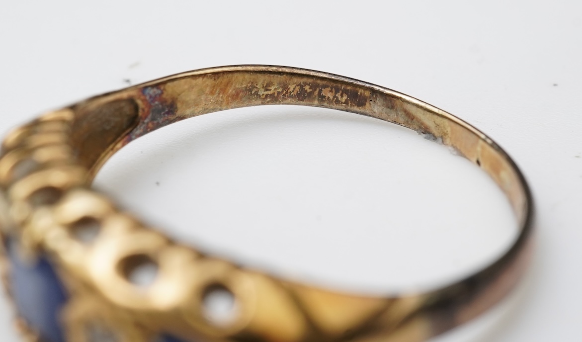 A group of four sapphire rings, late 19th/early 20th century